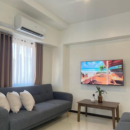 The Penthouse Suite Lapu-Lapu City Exterior photo